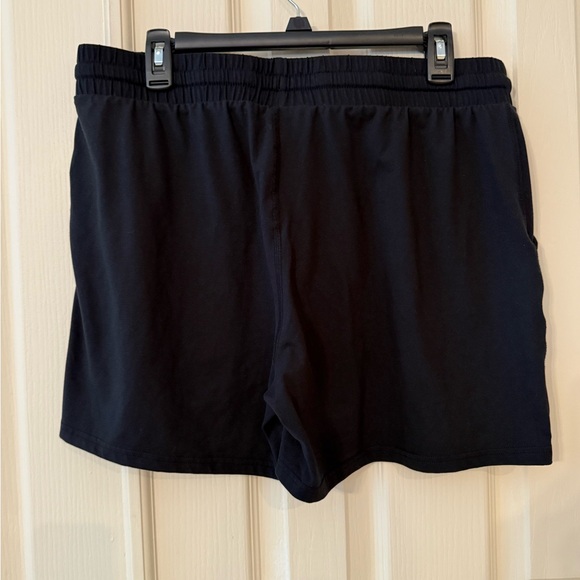 Pacific Trail Black Athletic Shorts Elastic Waistband Lightweight - Picture 2 of 3